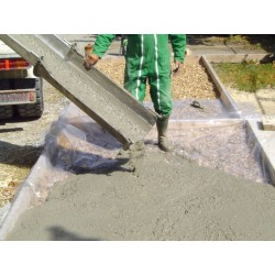 AGRESLITH-C : light and insulating screed - compatible with ready mix concrete truck